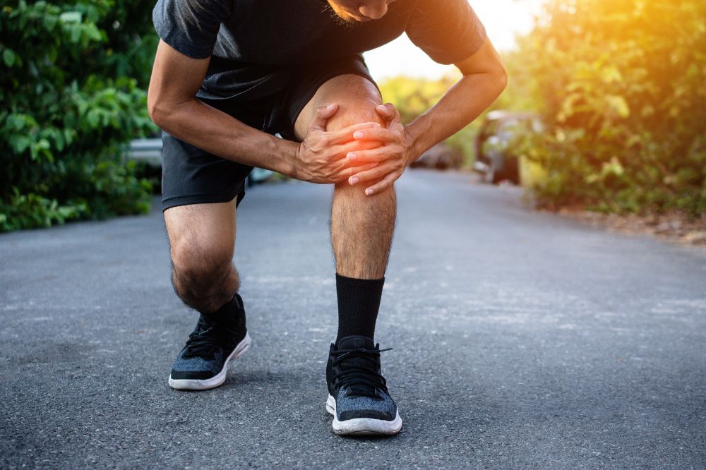 Do Cushioned Shoes Help with Knee Pain? Oskar Shoes